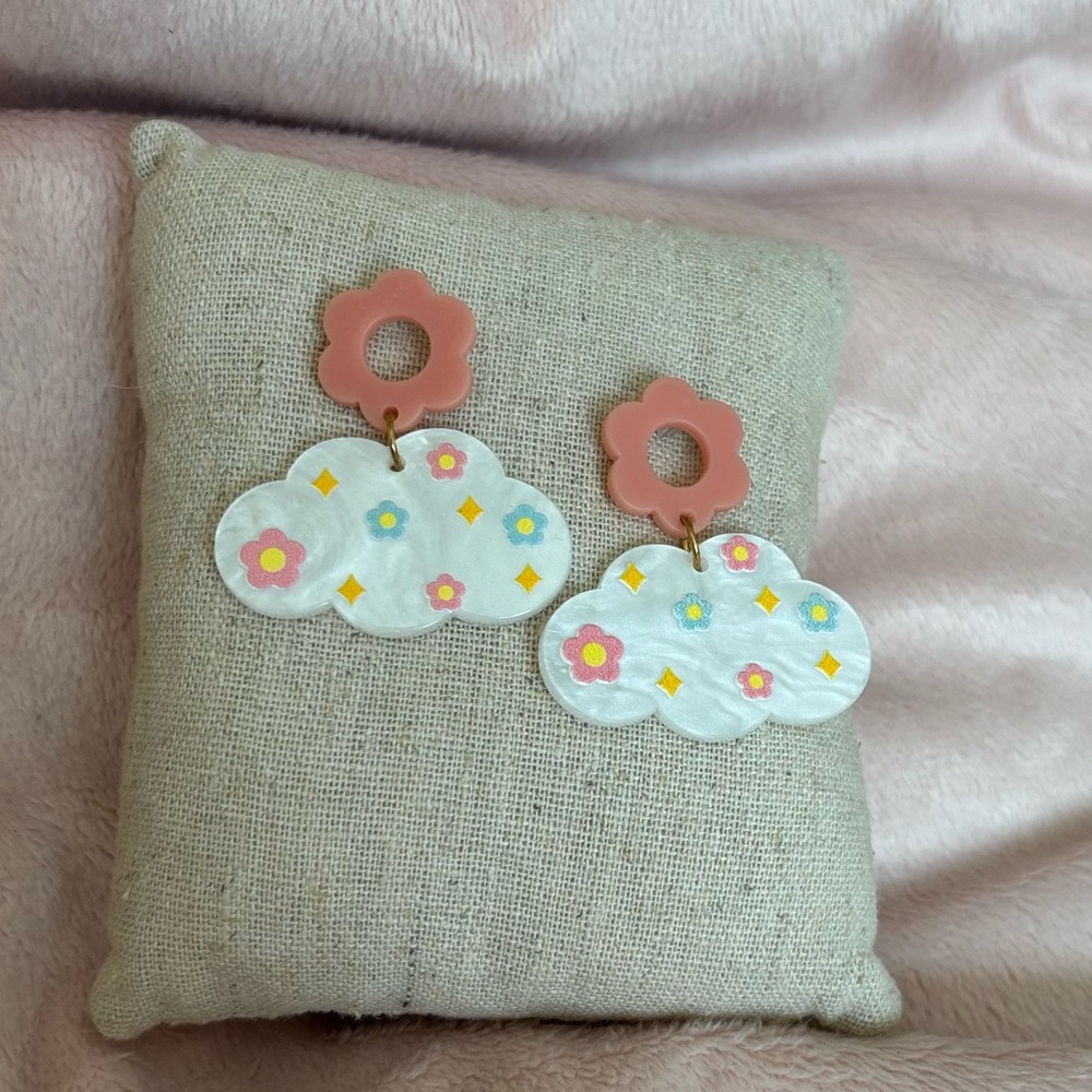 Charming Cloud and Flower Earrings